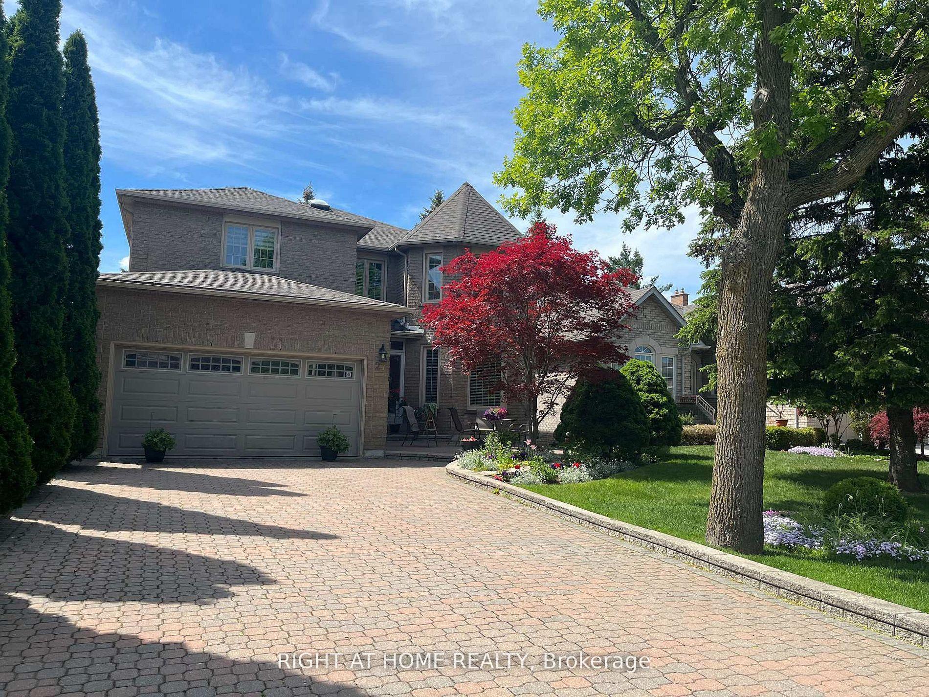 27 Addison Street, Richmond Hill — Detached for sale, photo 1