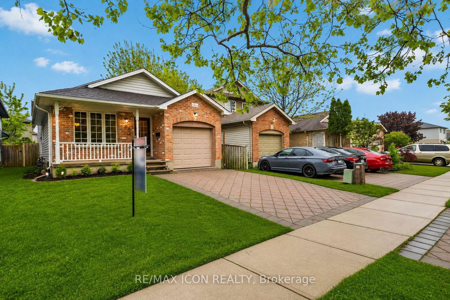 238 Fleming Drive, London East — Detached for sale, photo 1