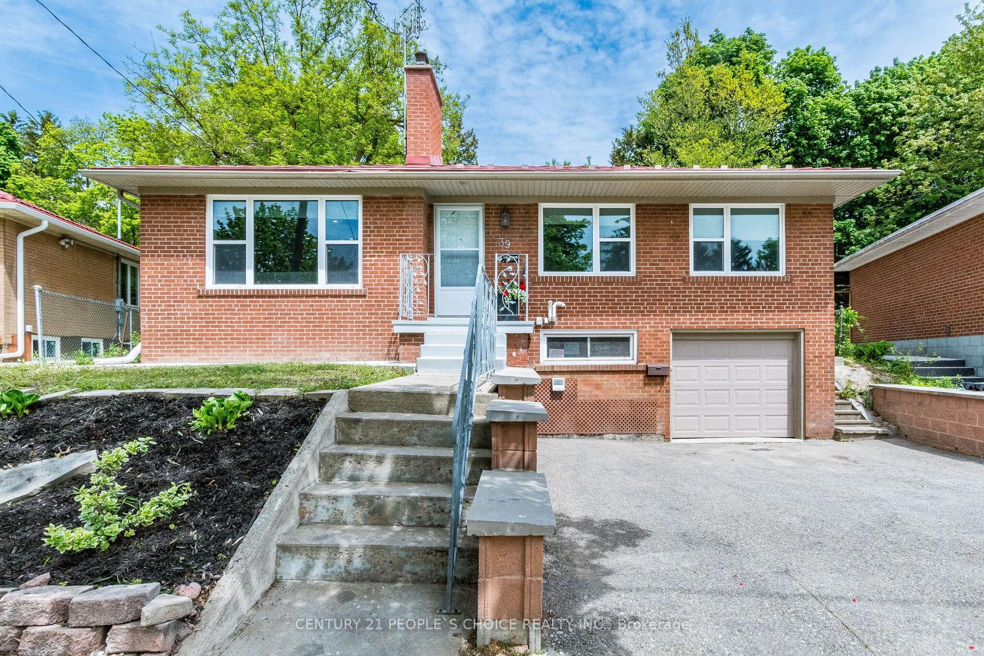 39 Meadowland Drive — photo 1