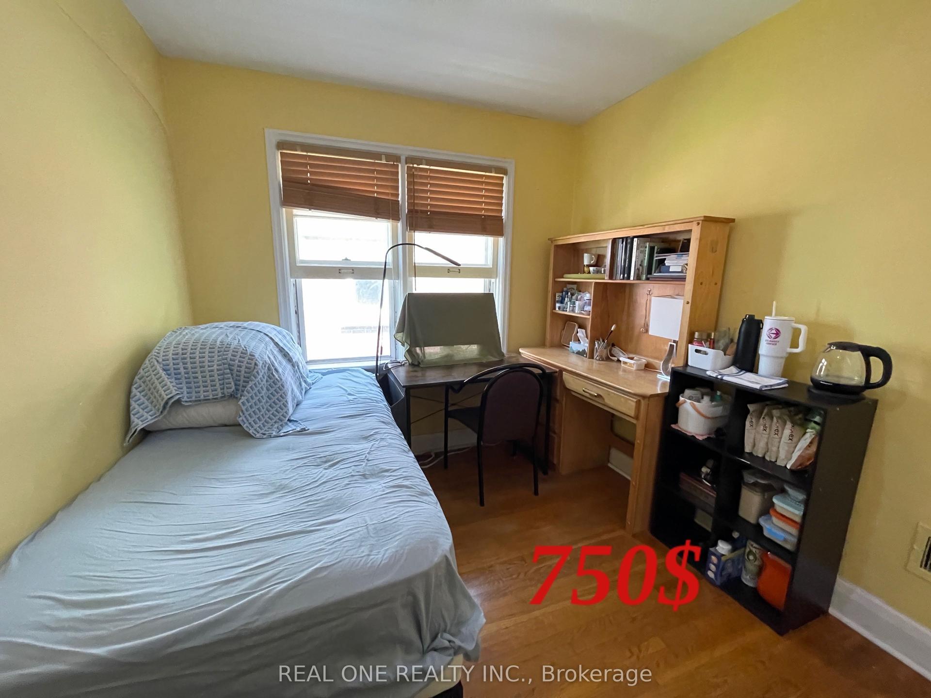 35 Bowman (A) Street, Hamilton — Detached for lease, photo 1