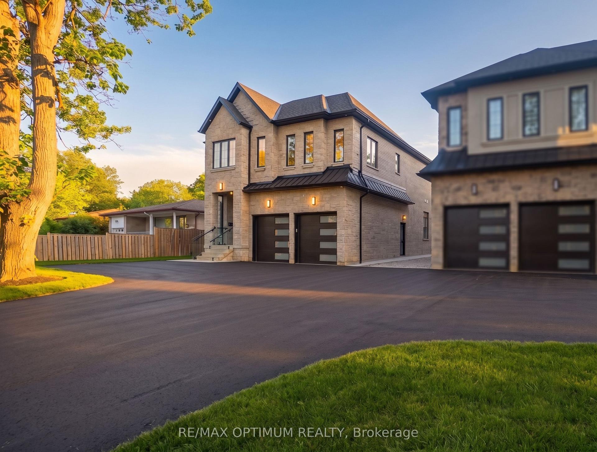 30 Mclaughlin Road N, Brampton — Detached for sale, photo 1