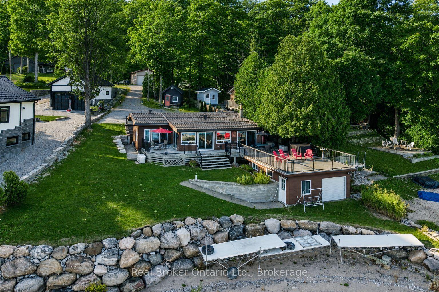 417 Pheasant Lane — photo 1