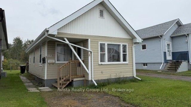 1202 Gore Street W, Thunder Bay — Detached for sale, photo 1