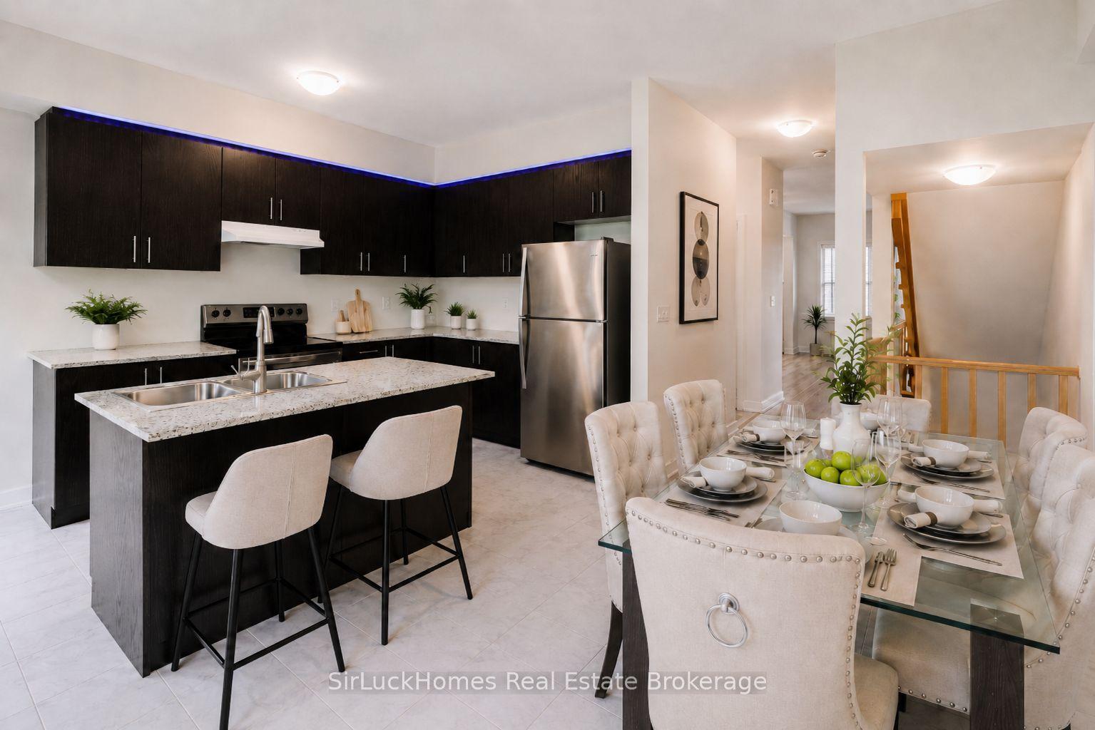 906 Kicking Horse Path, Oshawa — Townhouse for sale, photo 1