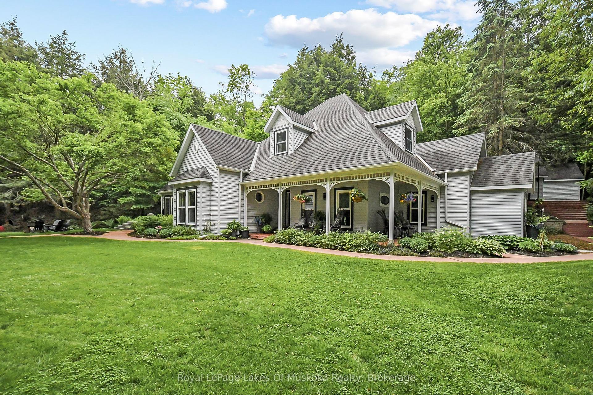 103 Southbank Drive — photo 1