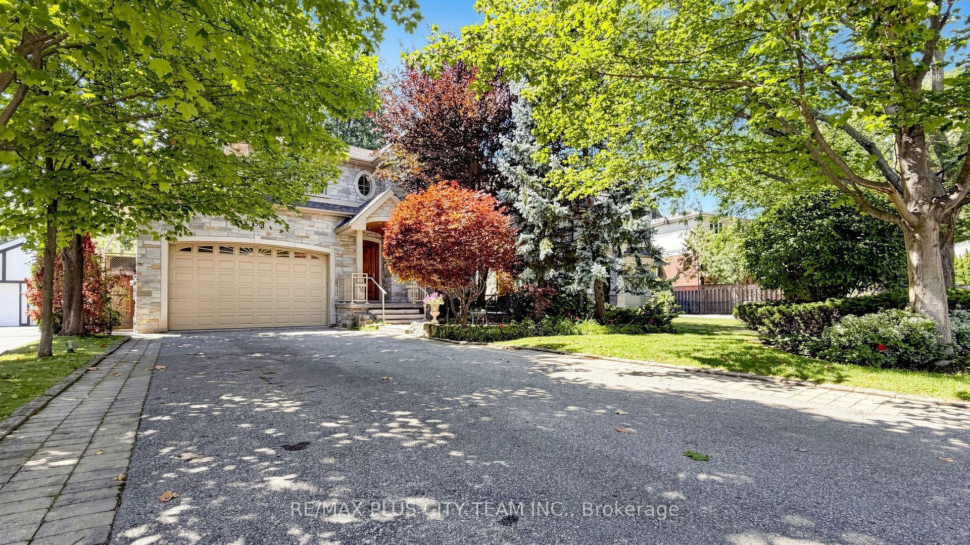 50 Bonnyview Drive, Toronto — Detached for lease, photo 1