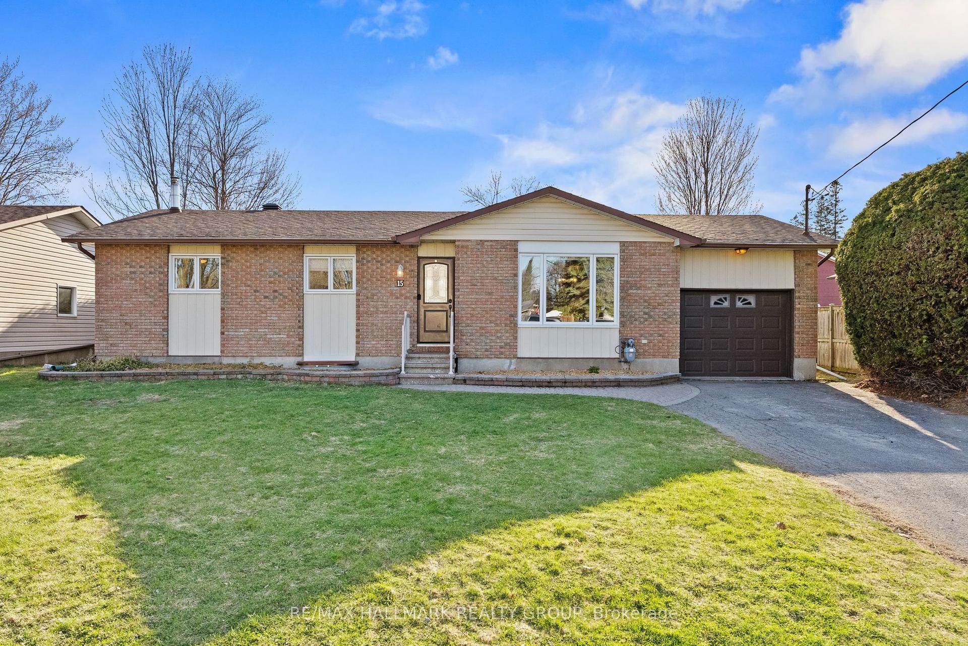 15 Elm Avenue — photo 1