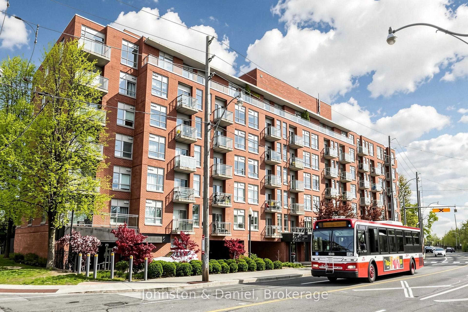 2495 Dundas Street W 417 #417, Toronto — Condo for sale, photo 1