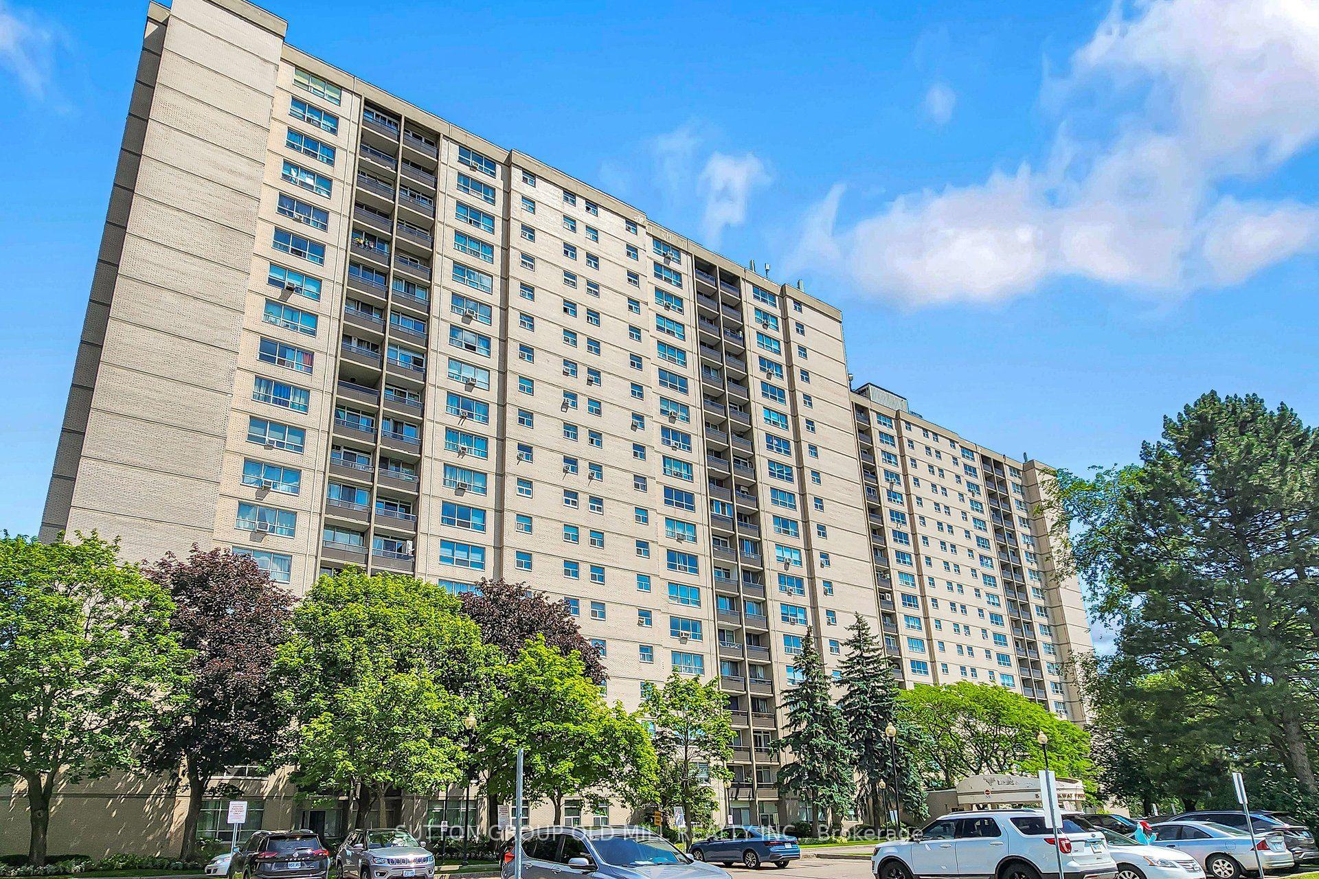 5 Parkway Forest Drive, Toronto — Condo for sale, photo 1