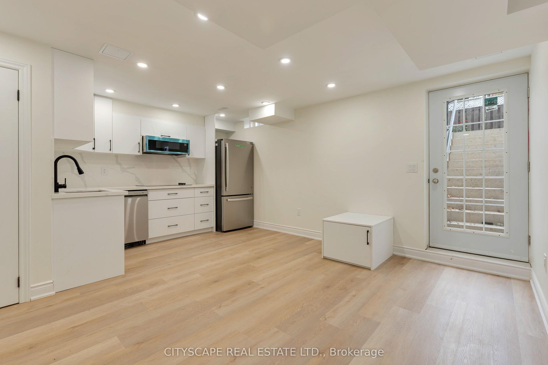 5623 Longboat Avenue Bsmt #Bsmt, Mississauga — Semi-Detached for lease, photo 1