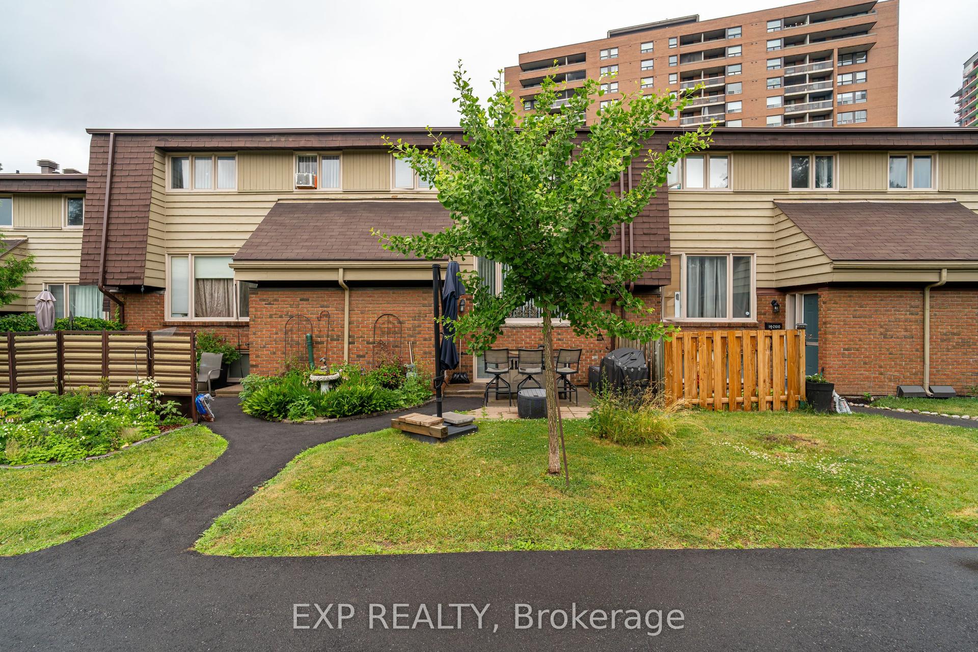 2610 Draper Avenue 12 #12 — photo 1