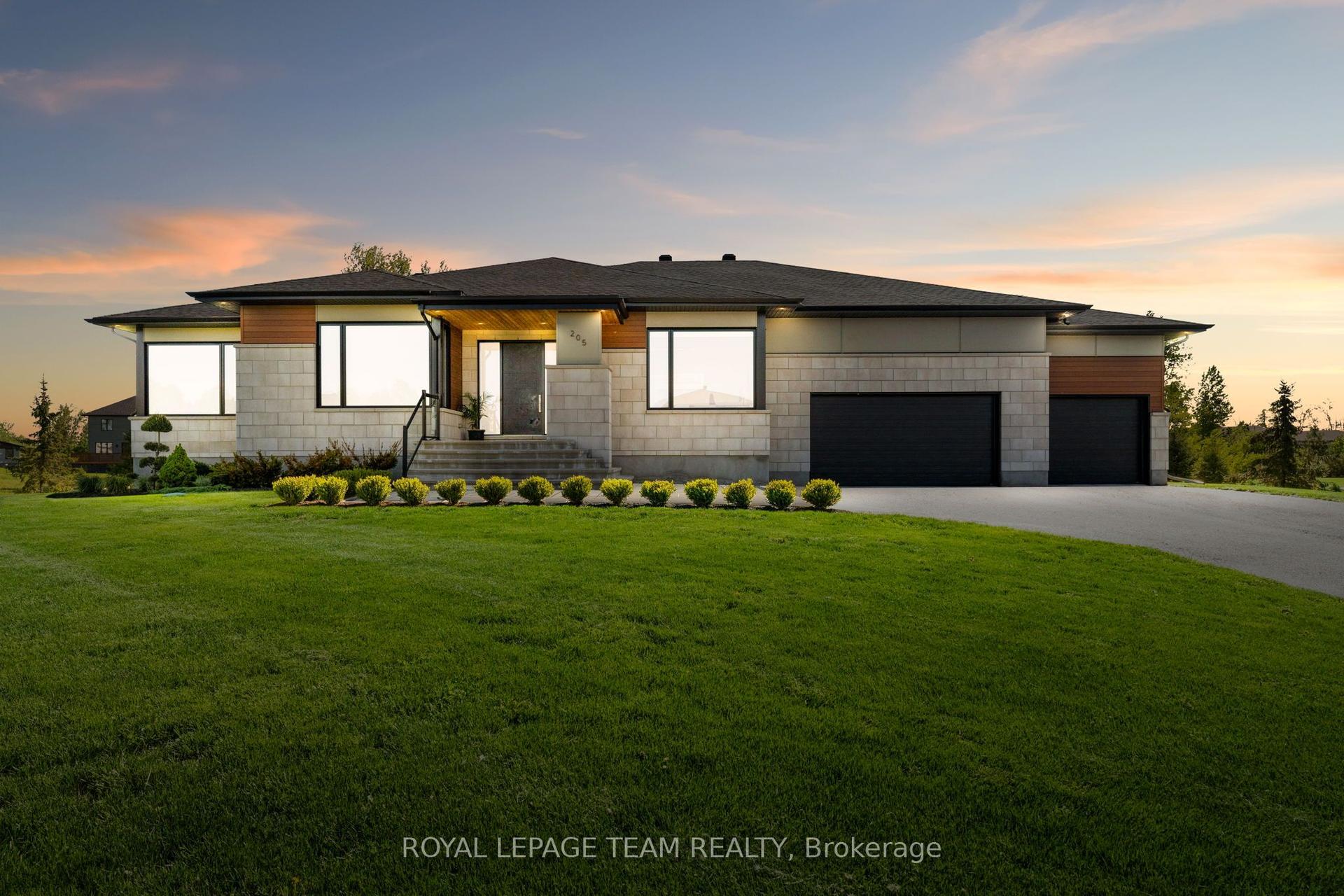 205 Summerview Terrace — photo 1