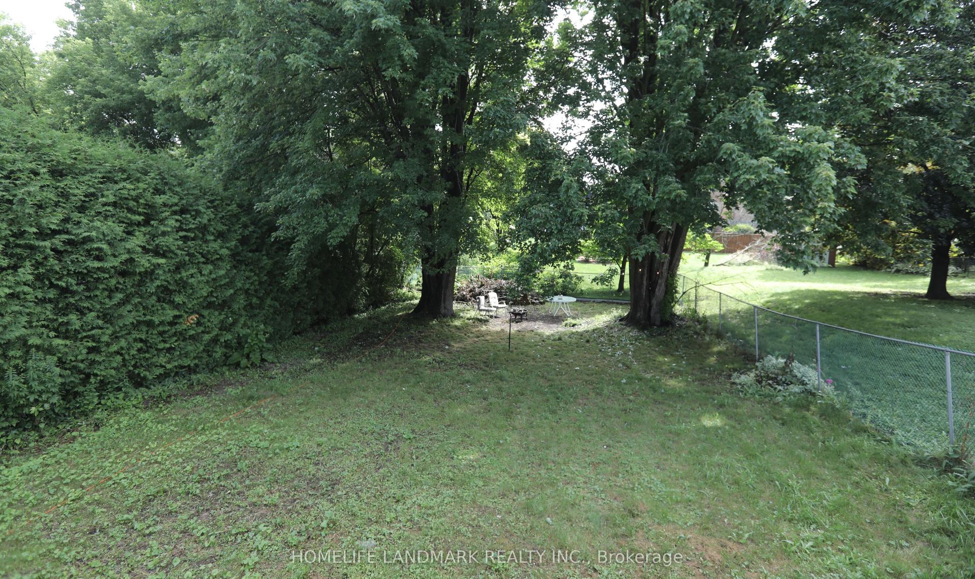 181 Newton Street E — photo 1