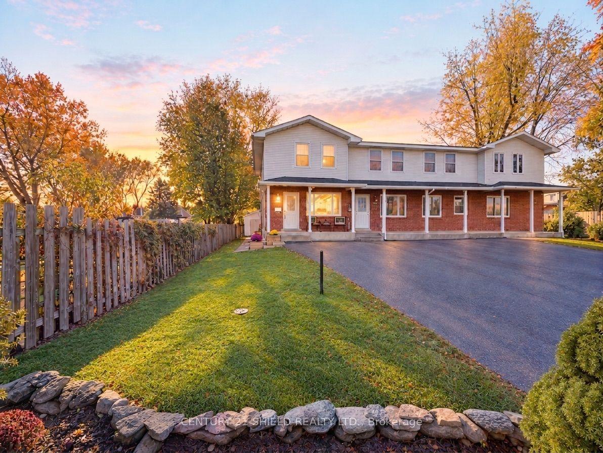 827 Alexander Avenue, Cornwall — Townhouse for sale, photo 1