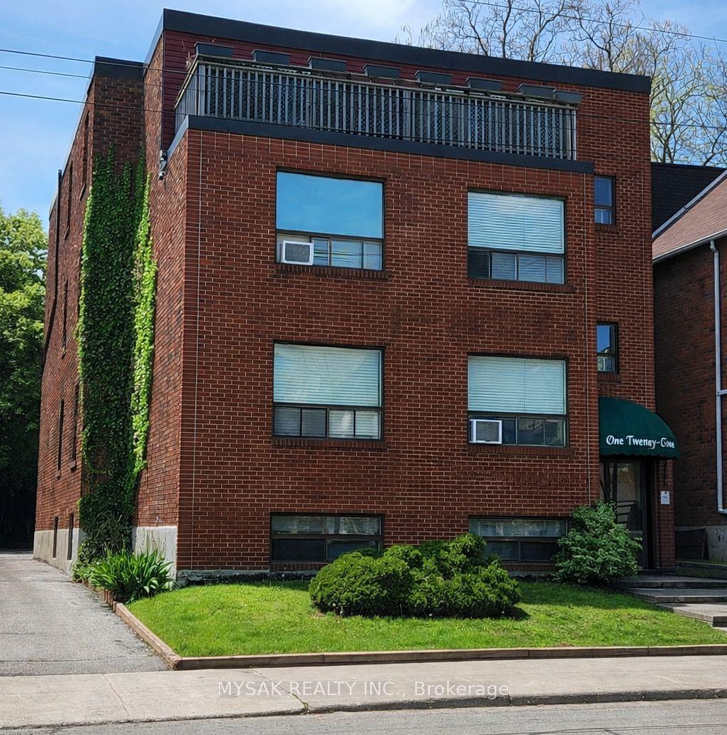 144 Coxwell Avenue — photo 1