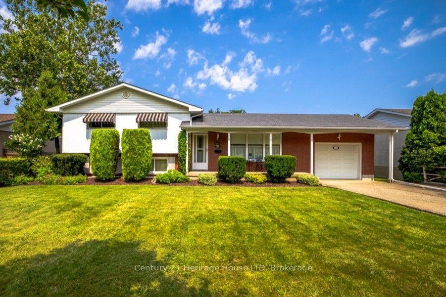 121 Lockhart Drive, St. Catharines — Detached for sale, photo 1