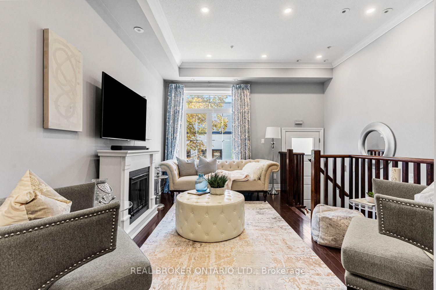 51 St Paul Street, Toronto — Townhouse for sale, photo 1
