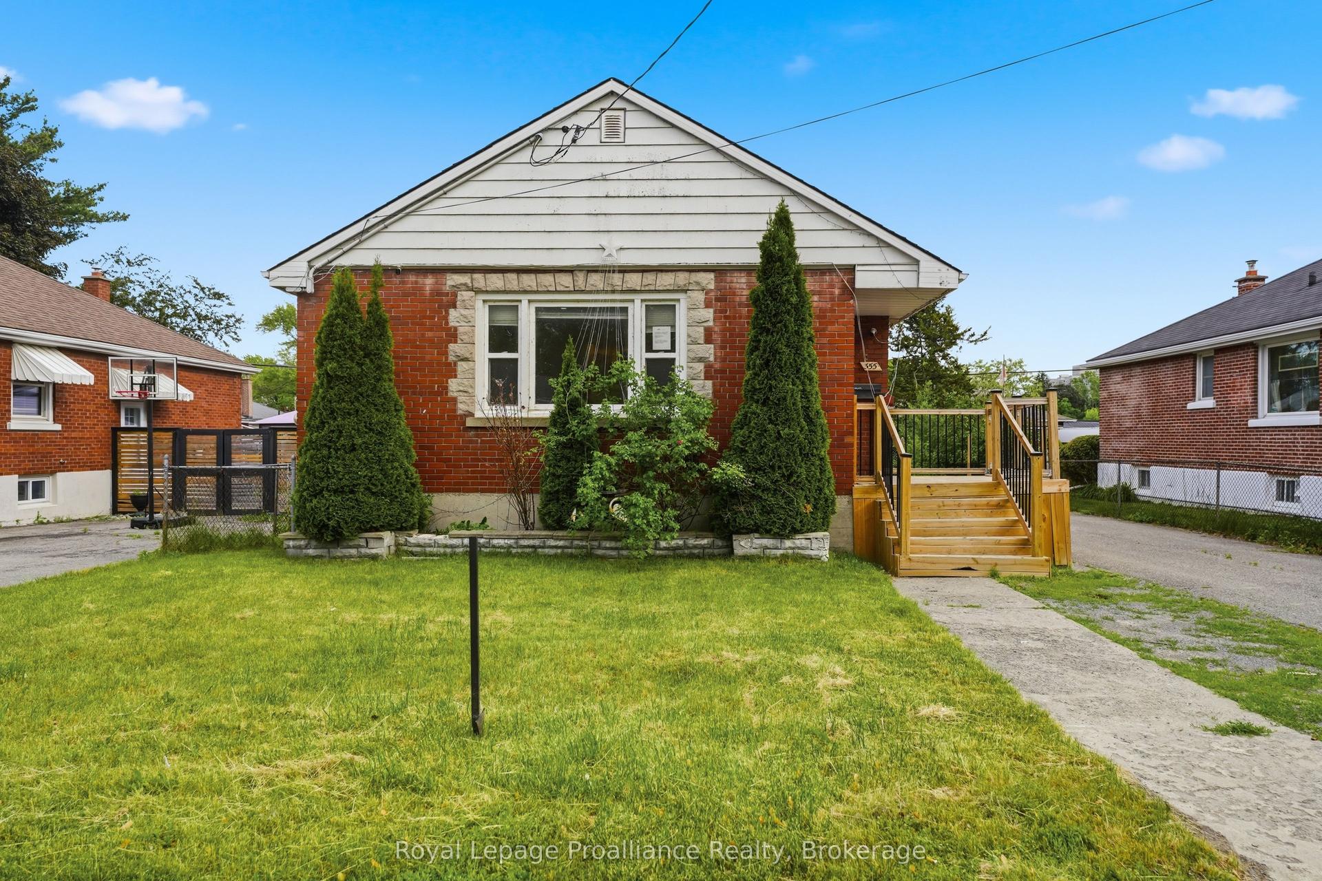 355 Bridge Street E, Belleville — Detached for sale, photo 1