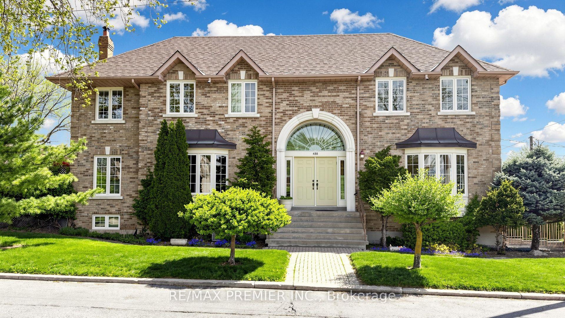 488 Woburn Avenue — photo 1