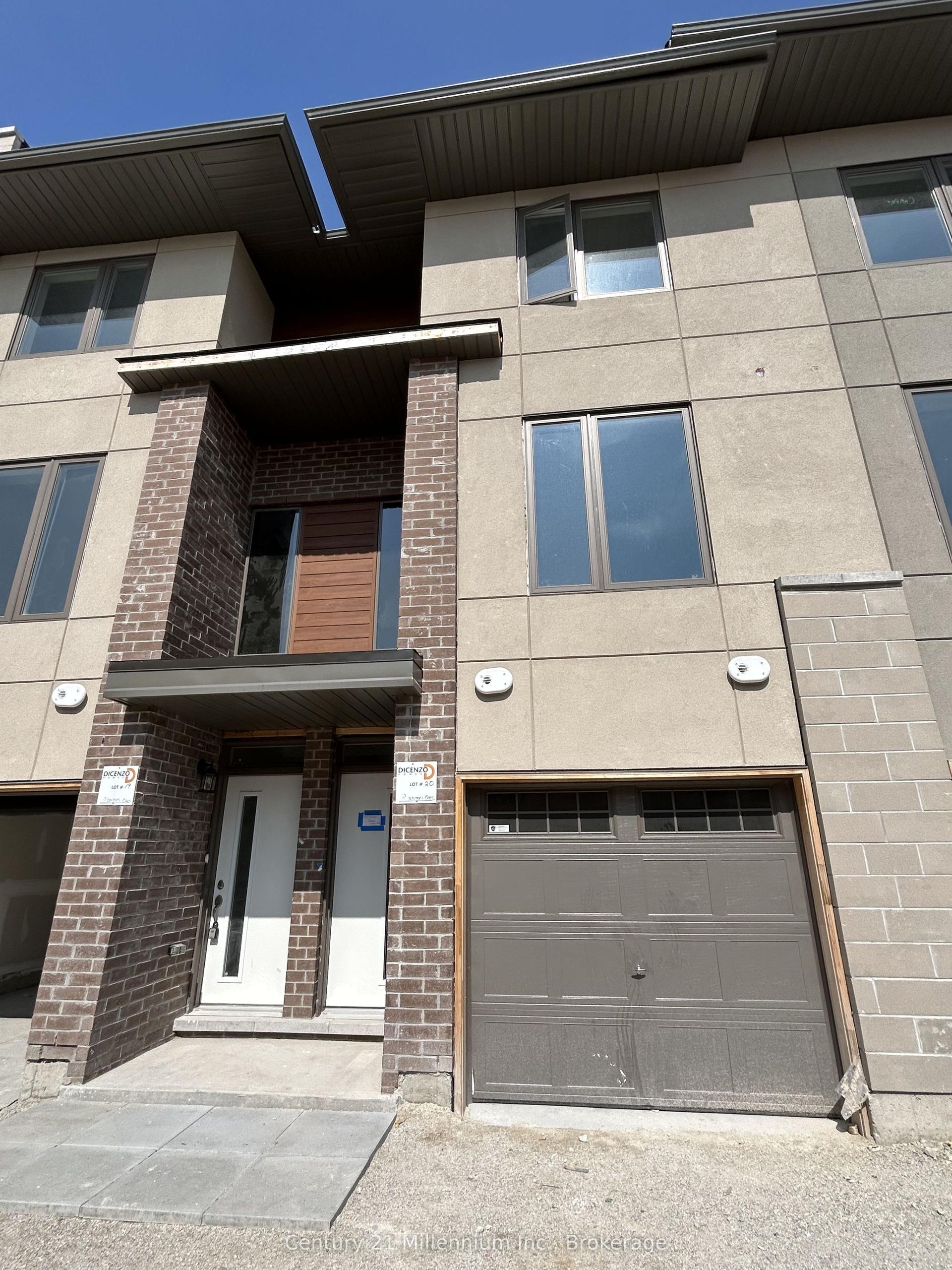 12 Winters Crescent, Collingwood — Condo Town for lease, photo 1