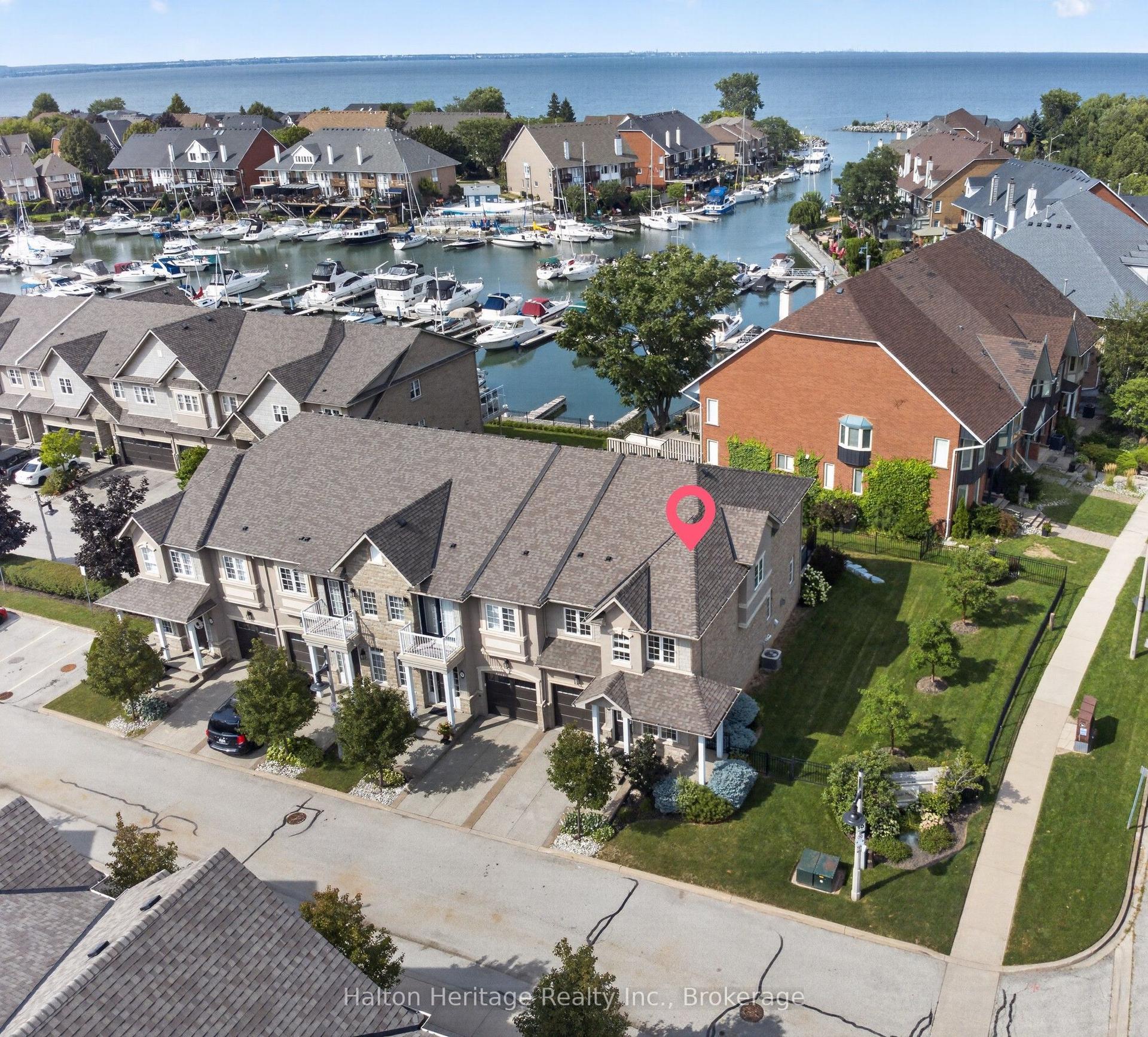 31 Sunvale Place 8 #8, Hamilton — Condo Town for sale, photo 1