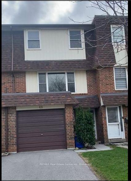 371 Bronte Street S 49 #49 — photo 1