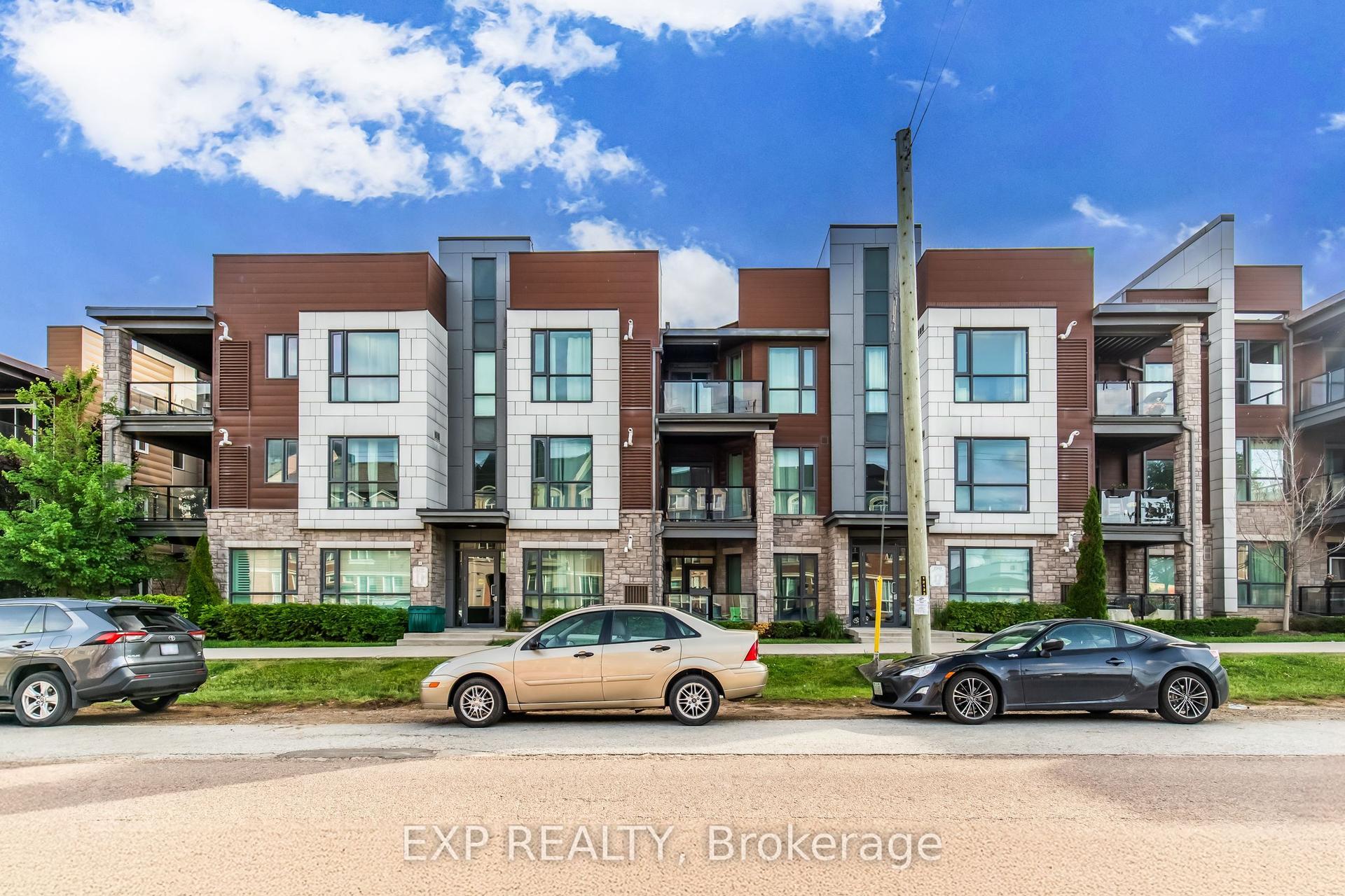 2388 Khalsa Gate 212 #212, Oakville — Condo Town for sale, photo 1