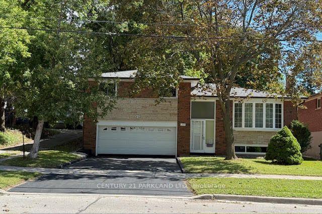 59 Cedar Drive, Toronto — Detached for sale, photo 1