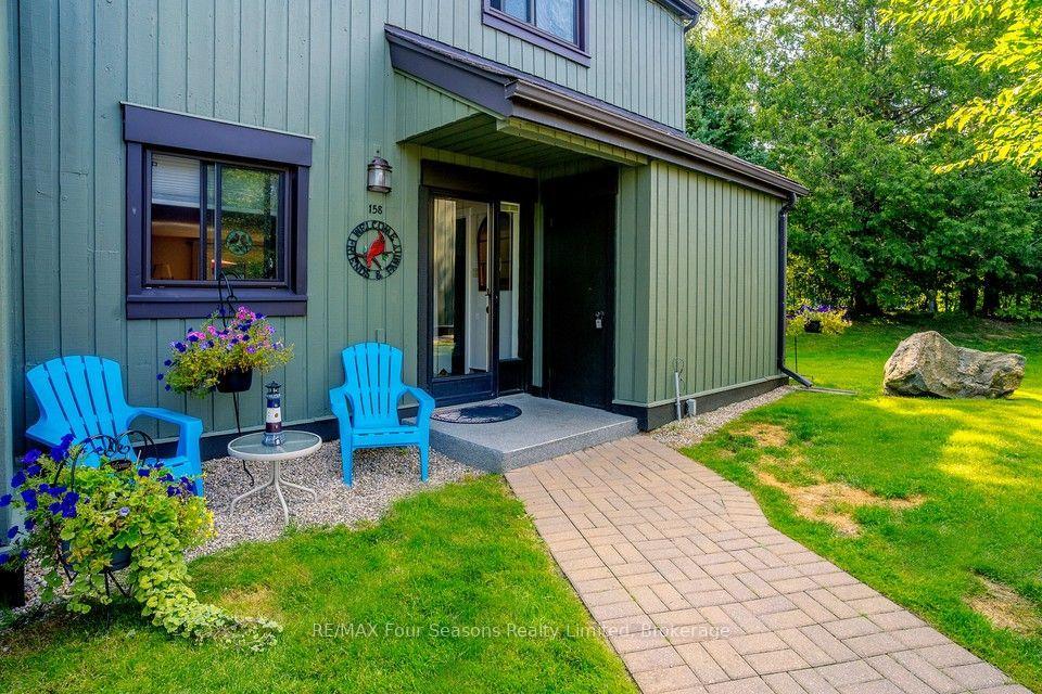 158 Escarpment Crescent, Collingwood — Condo Town for lease, photo 1