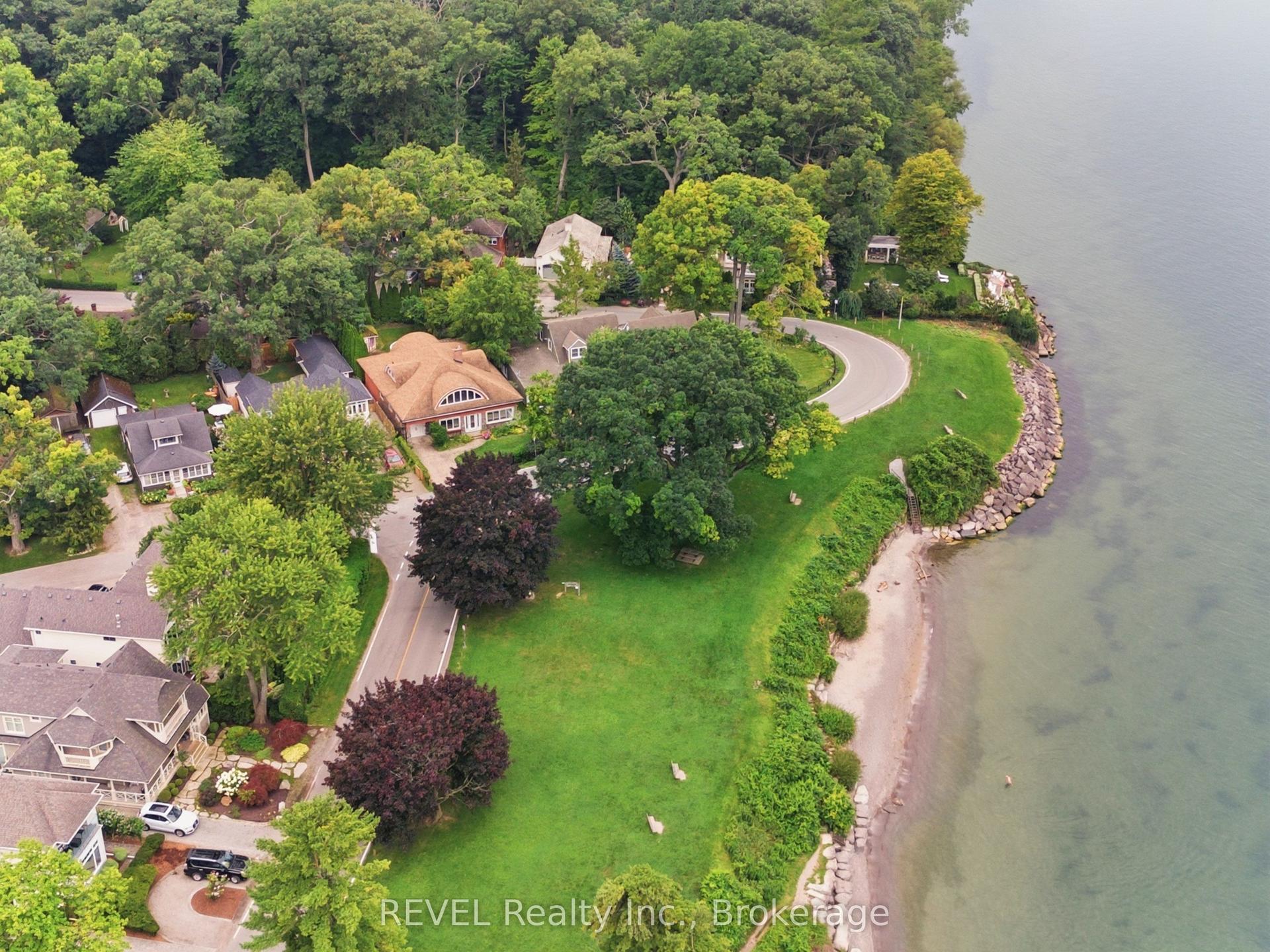 34 Vincent Avenue, Niagara-on-the-Lake — Detached for sale, photo 1