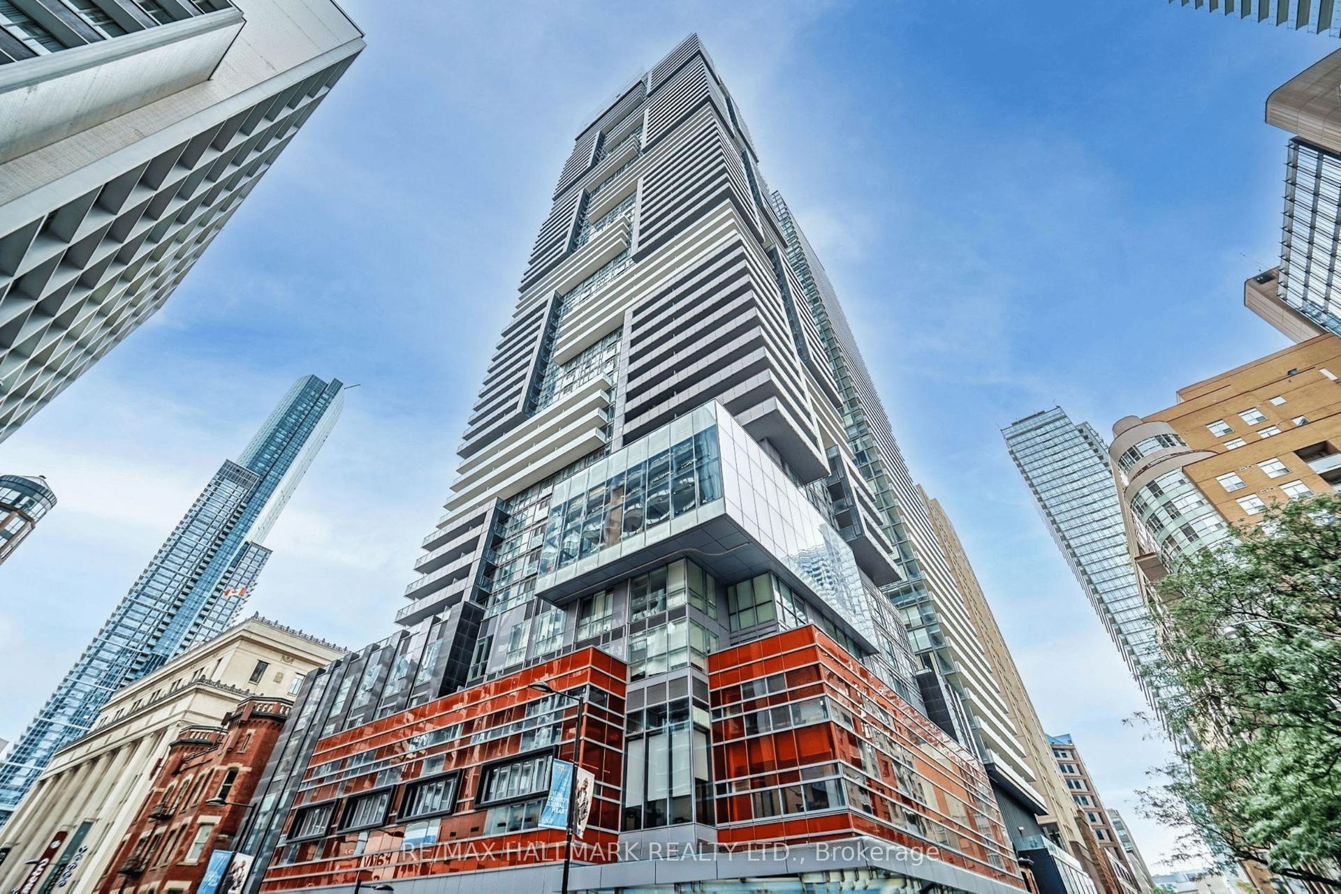 7 Grenville Street 5808 #5808, Toronto — Condo for lease, photo 1