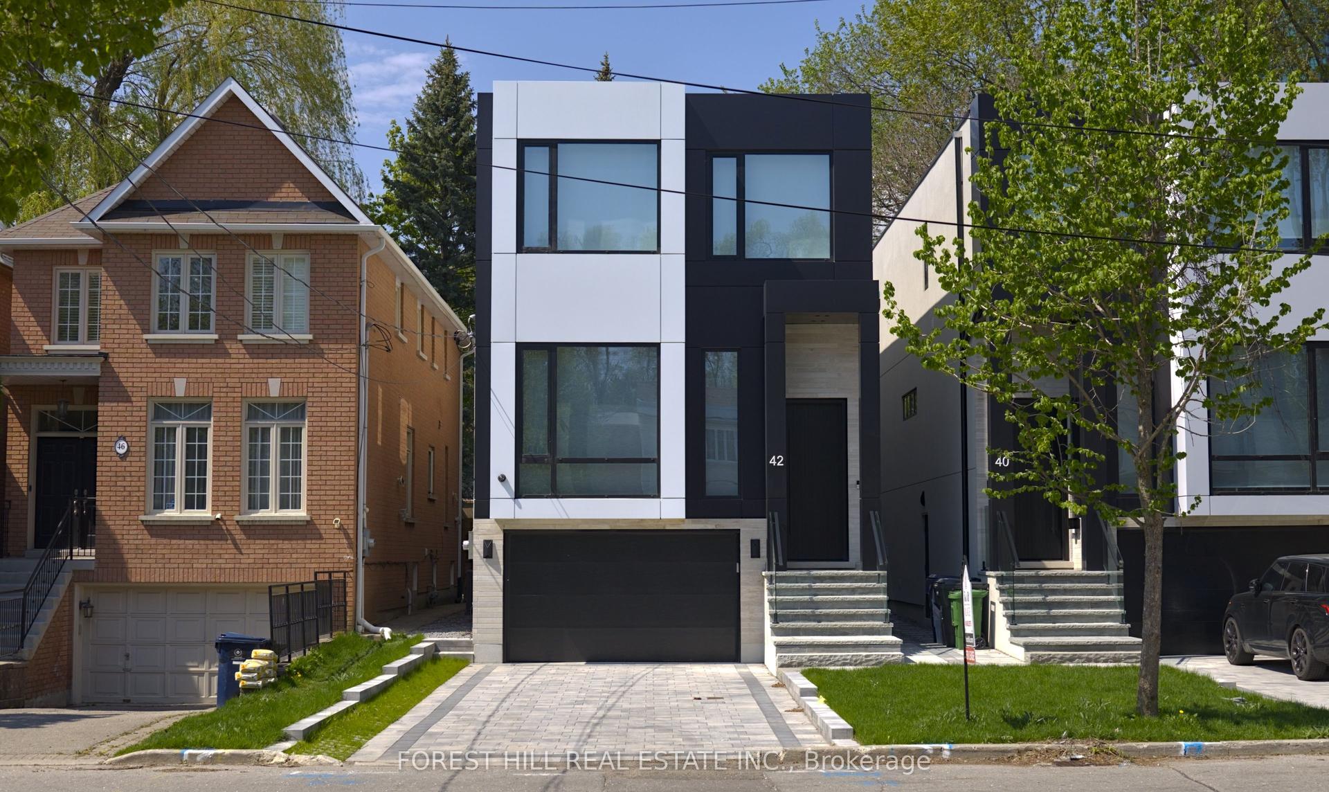 42 Cameron Avenue — photo 1