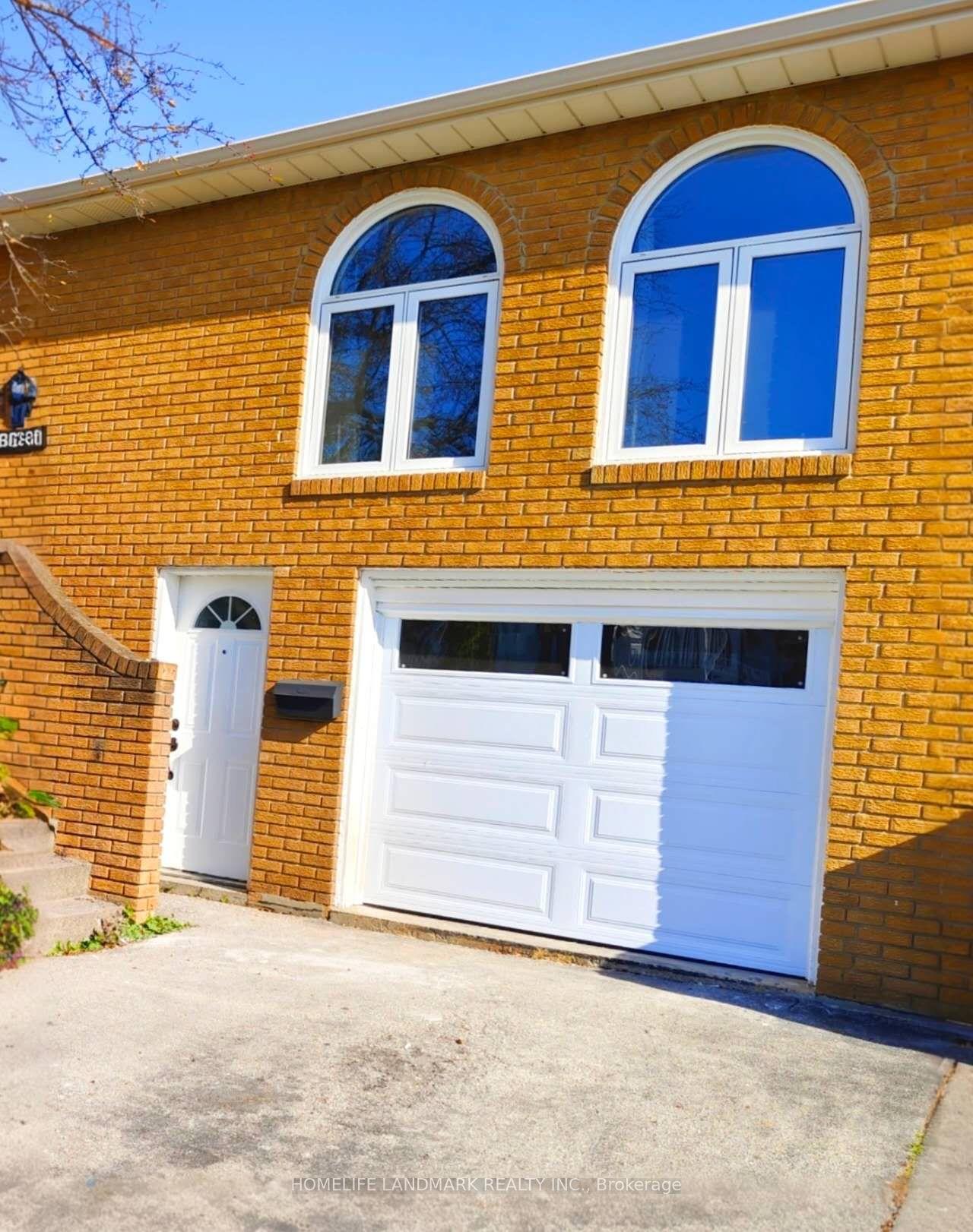 2527 Kingsberry Crescent lower #lower — photo 1