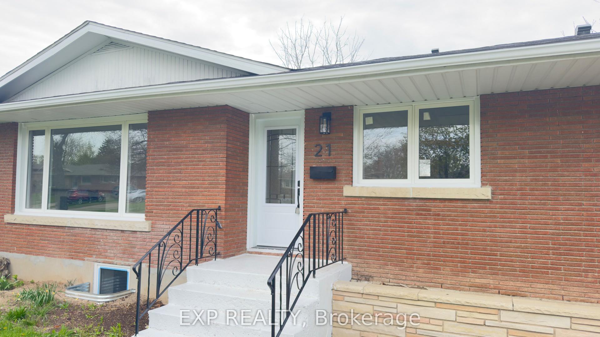 21 Clearview Heights MAIN #MAIN — photo 1