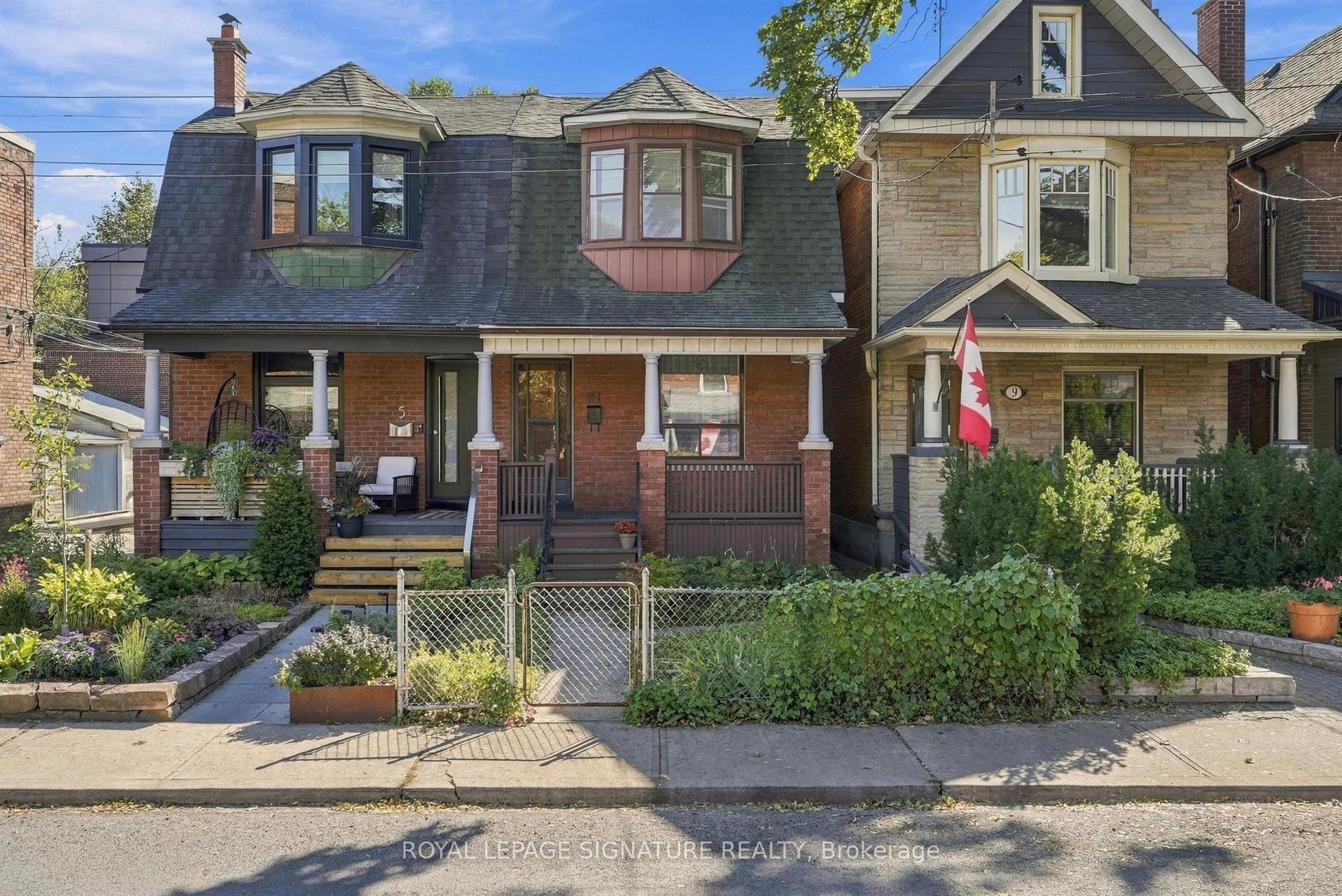 7 Geoffrey Street, Toronto — Semi-Detached for sale, photo 1