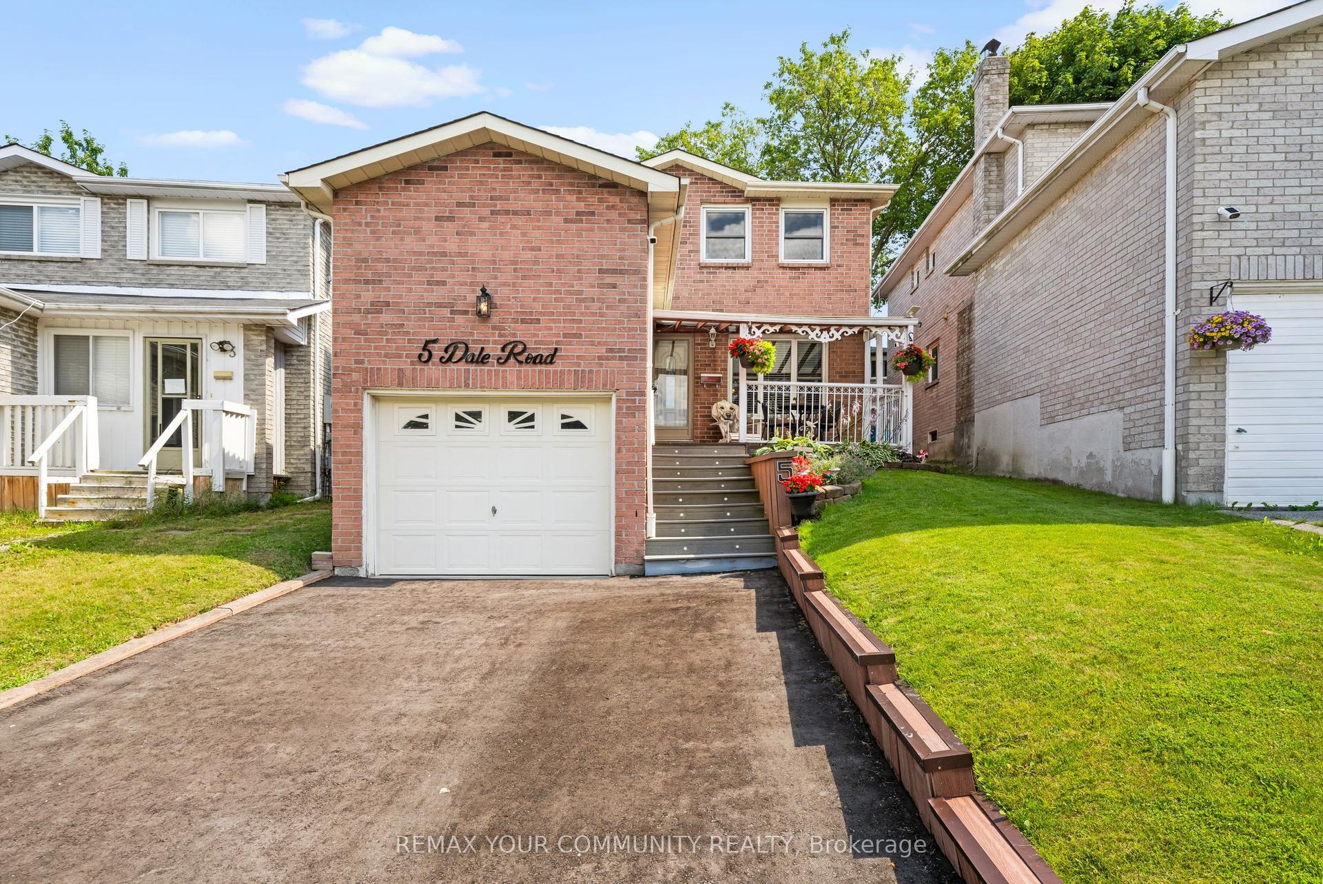5 Dale Road, Ajax — Detached for sale, photo 1