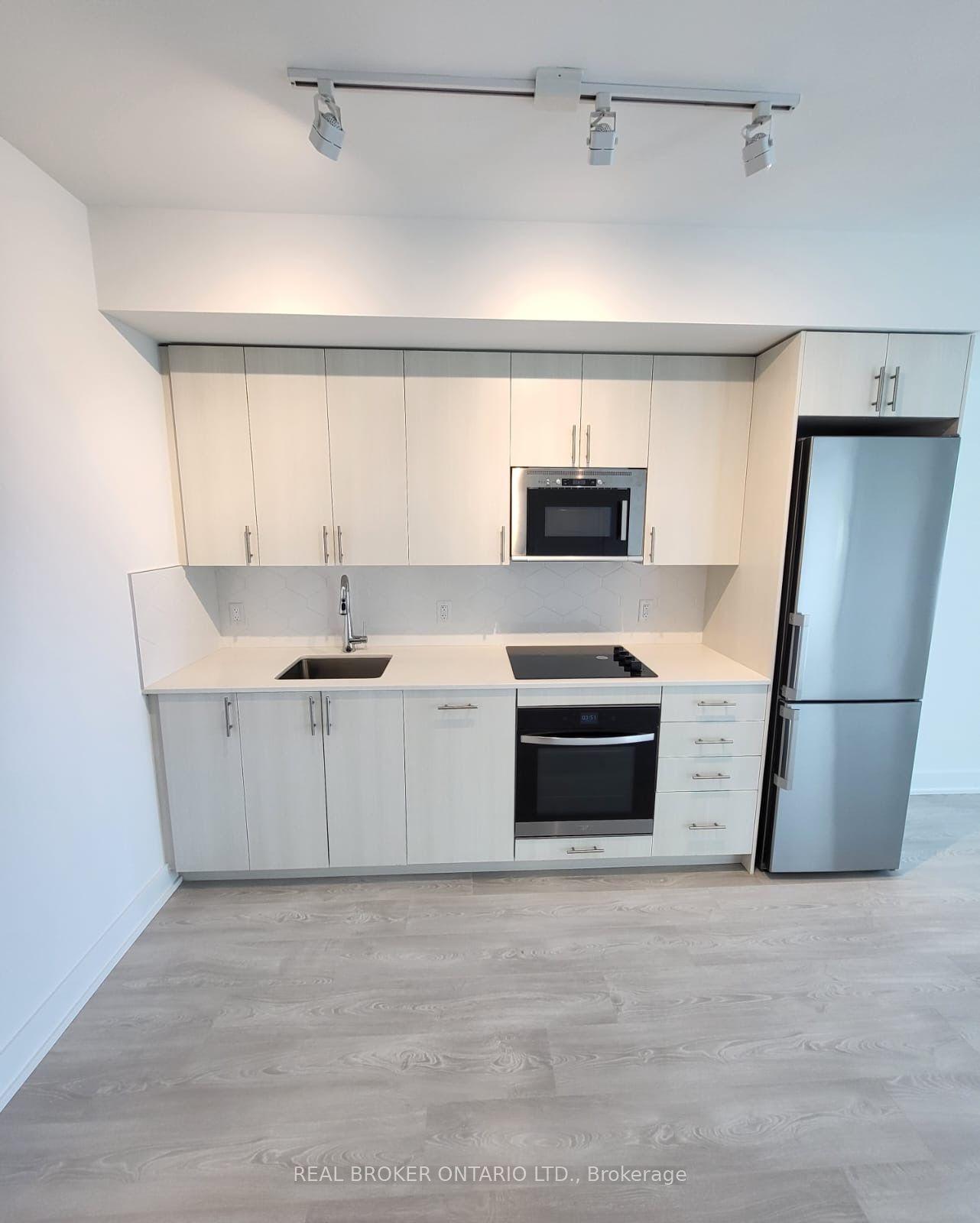 2545 Simcoe Street N 1813 #1813 — photo 1