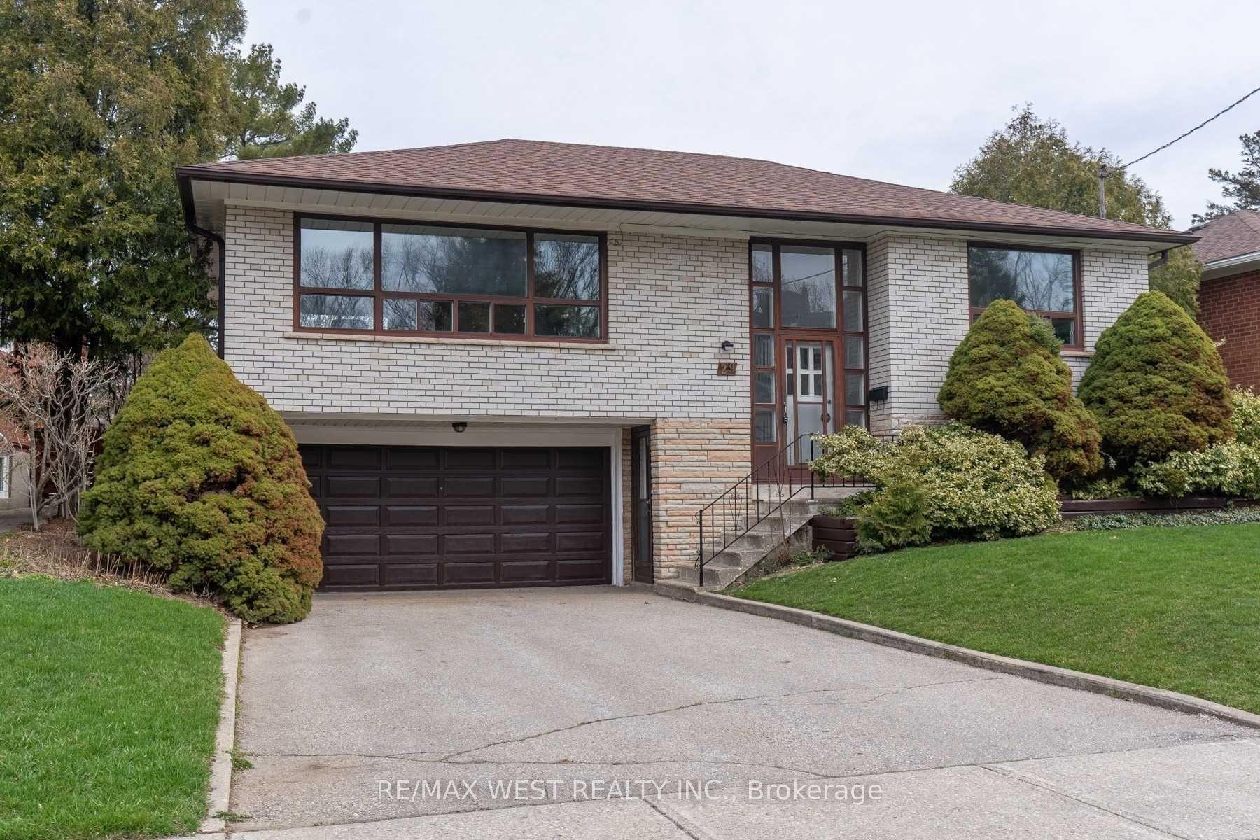 29 Fulwell Crescent, Toronto — Detached for sale, photo 1
