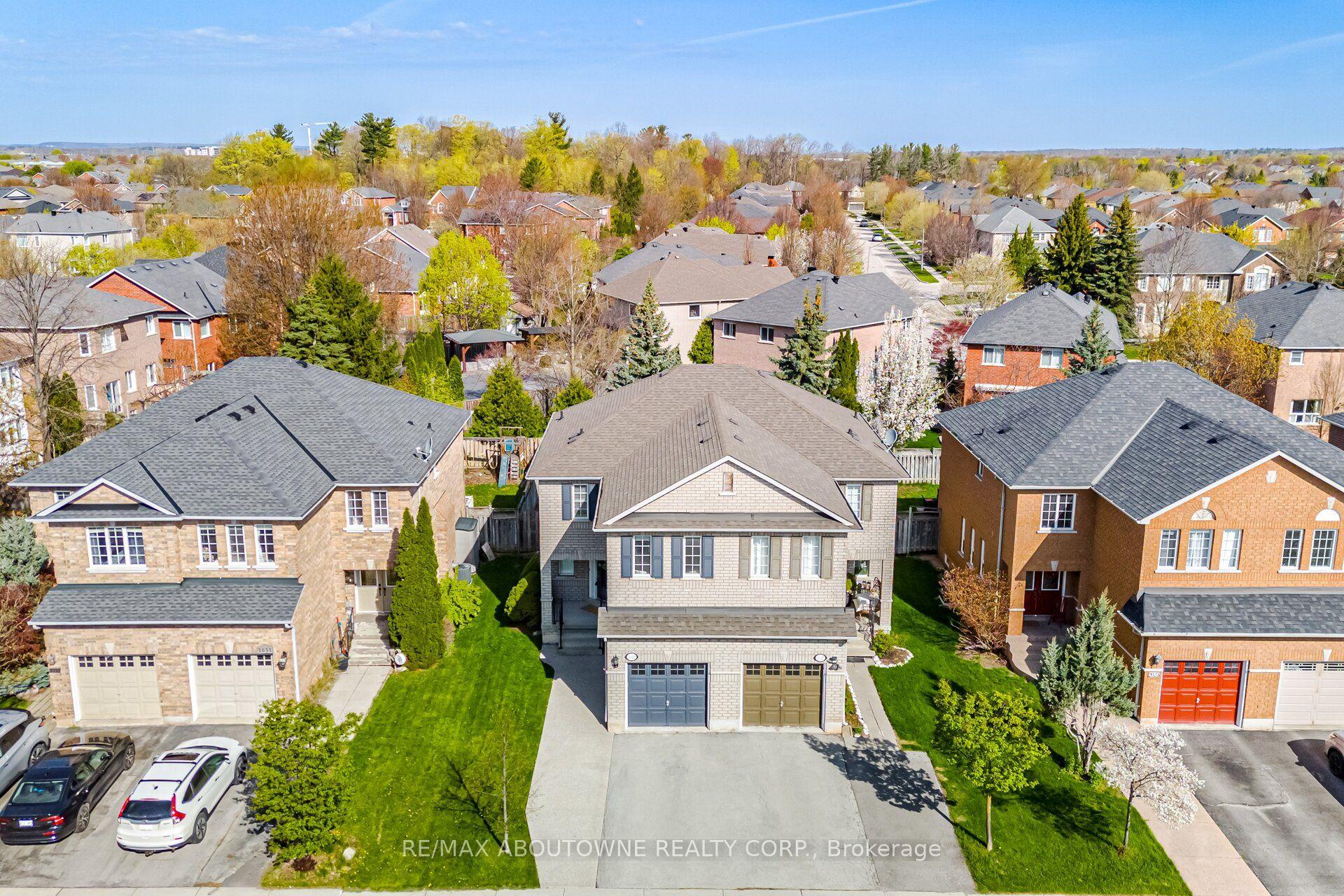 2029 Blue Jay Boulevard — photo 1