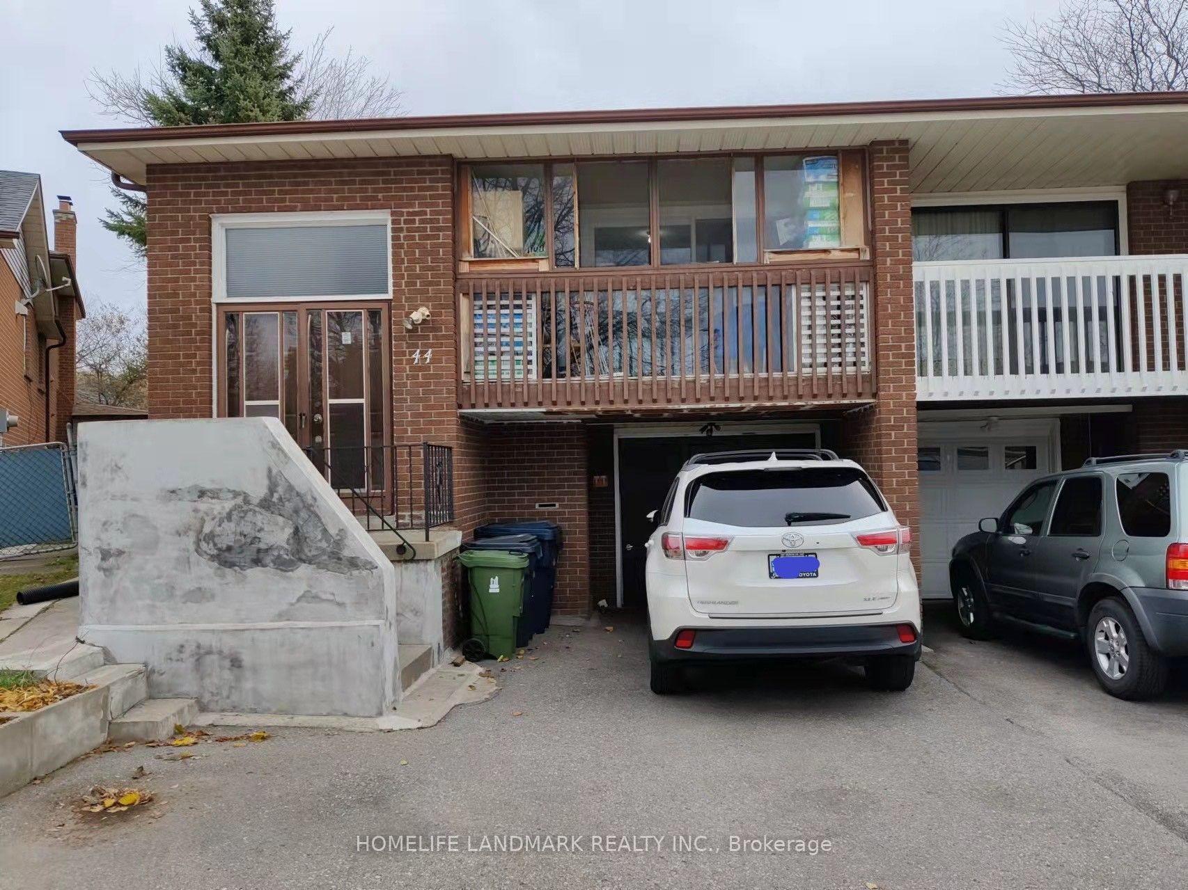 44 Lady Churchill Court, Toronto — Semi-Detached for lease, photo 1