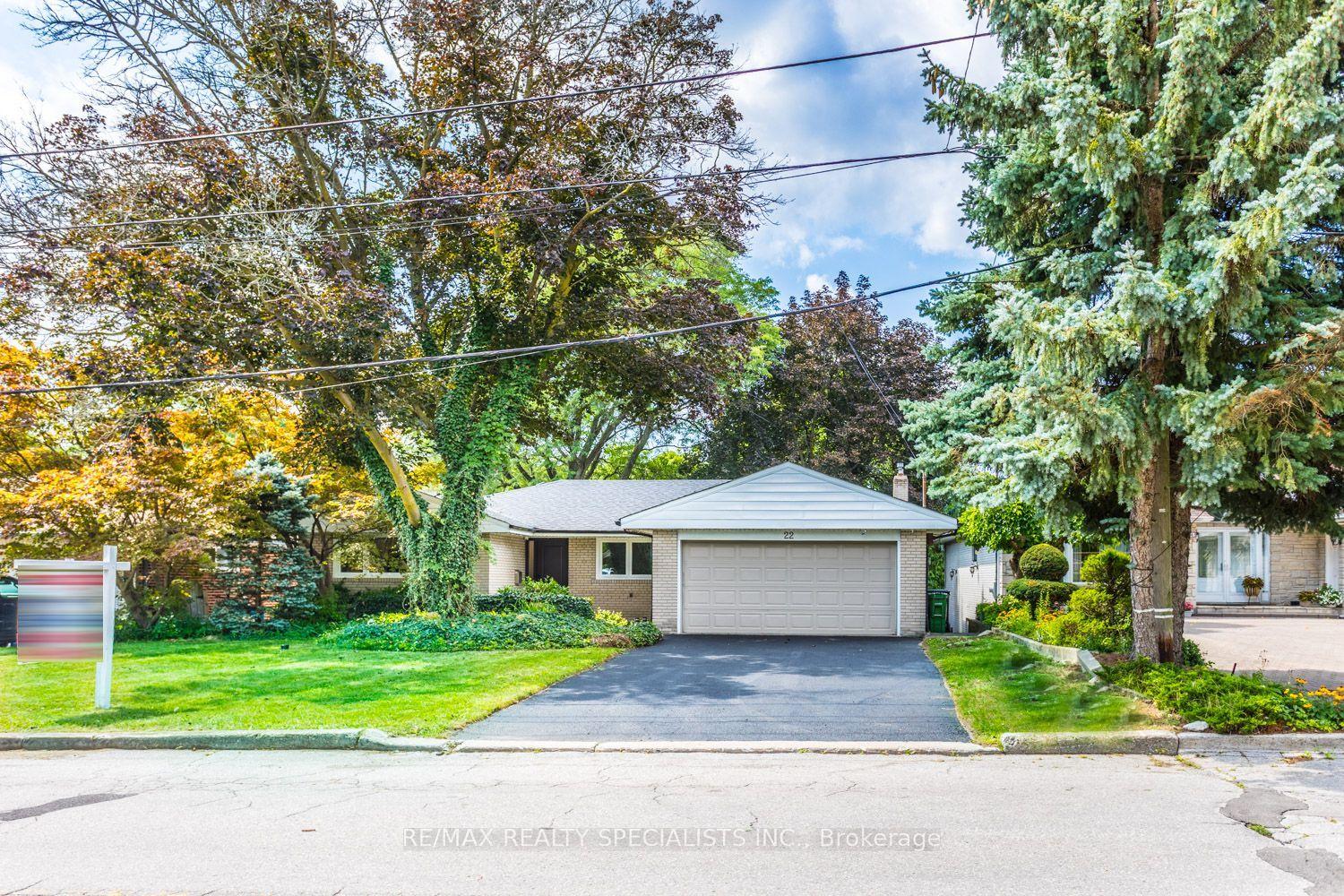 22 Heathview Avenue, Toronto — Detached for sale, photo 1