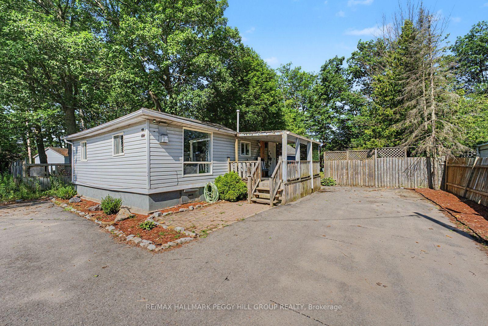 60 Laidlaw Street, Wasaga Beach — Detached for sale, photo 1