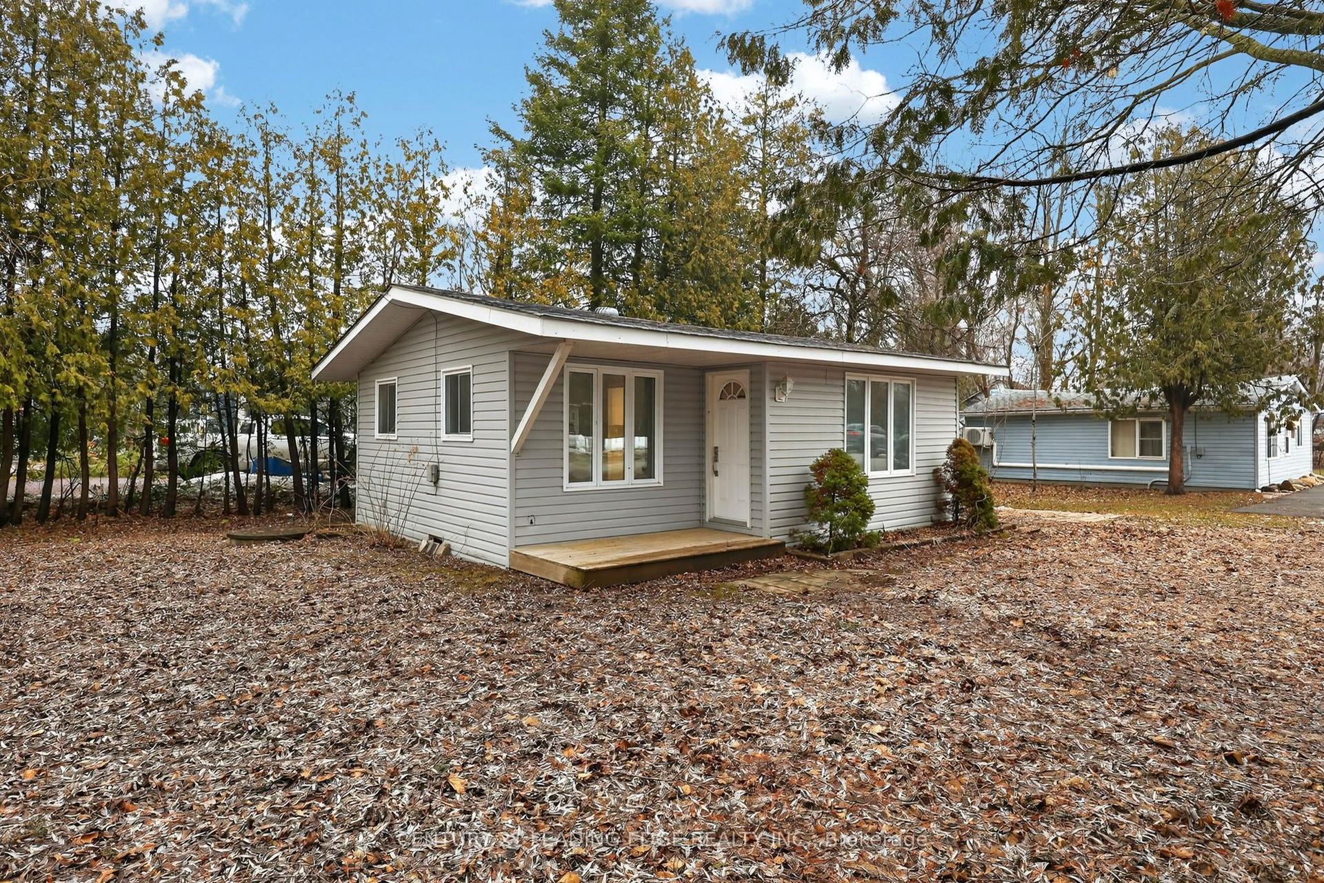 2073 Kate Avenue, Innisfil — Detached for lease, photo 1