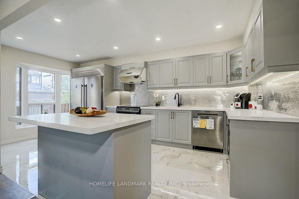 49 Grenbeck Drive, Toronto — Semi-Detached for lease, photo 1