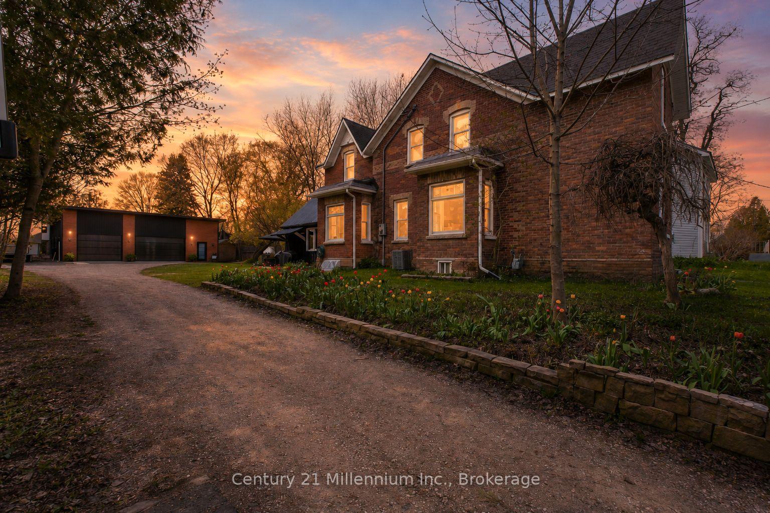 16 Peter Street — photo 1