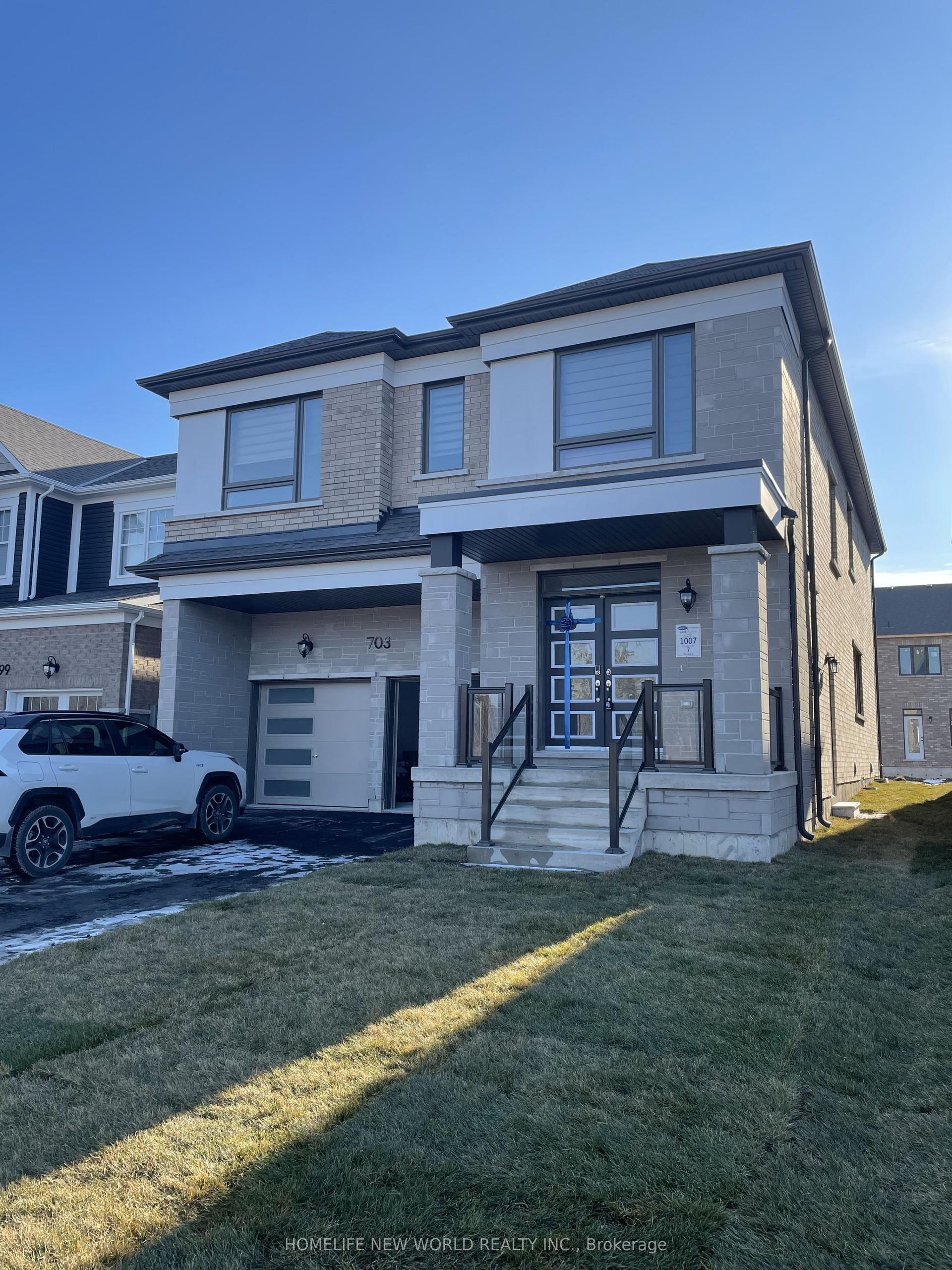 703 Lamb Street E, Innisfil — Detached for lease, photo 1