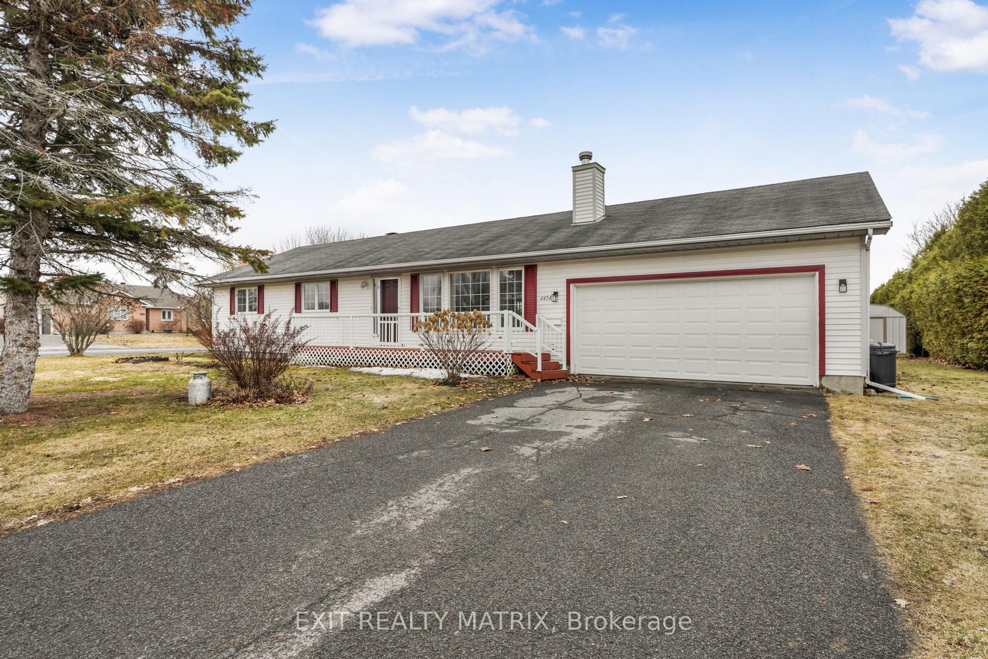 6454 Waterbury Lane — photo 1