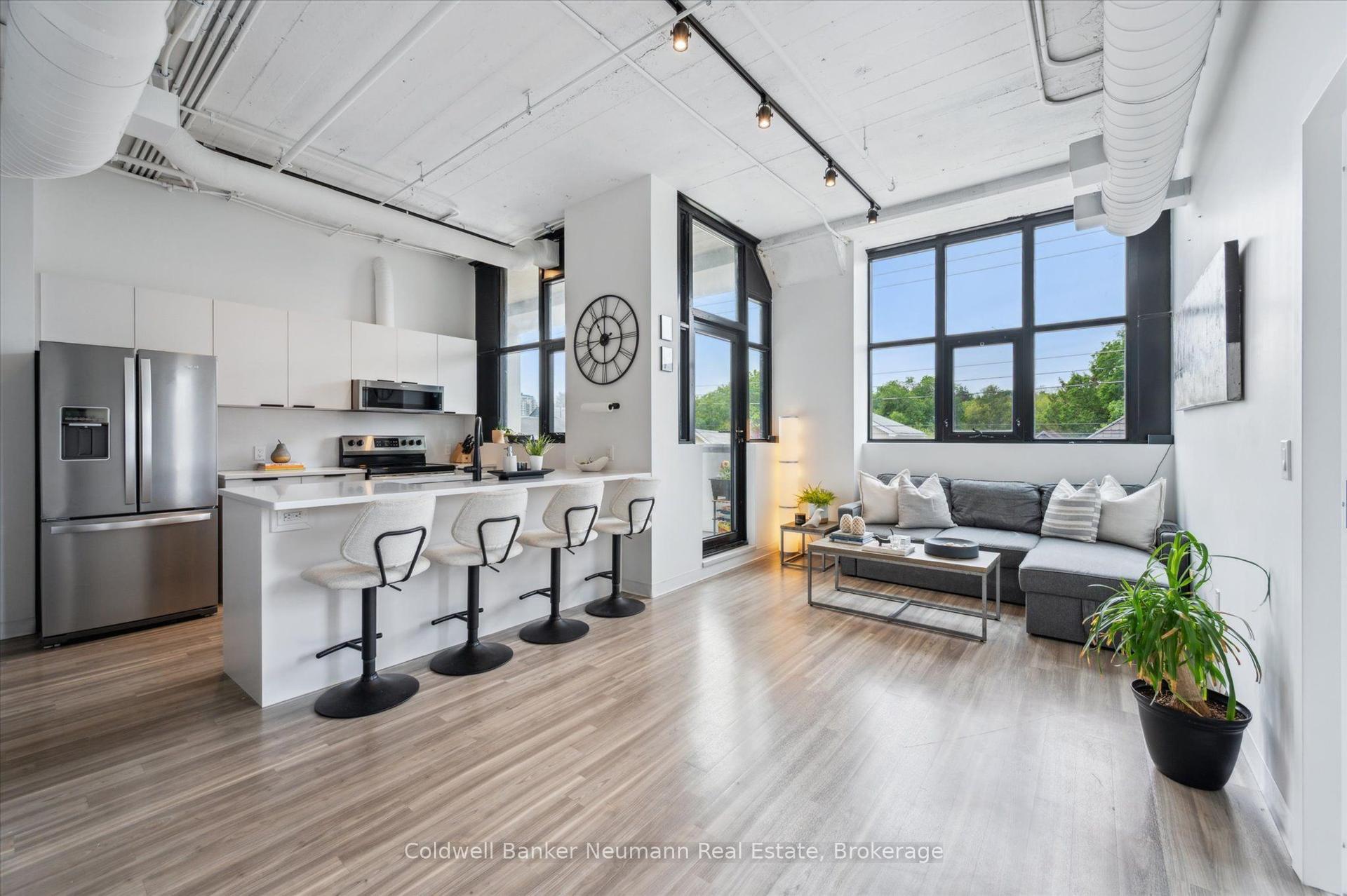 120 Huron Street 218 #218, Guelph — Condo for sale, photo 1