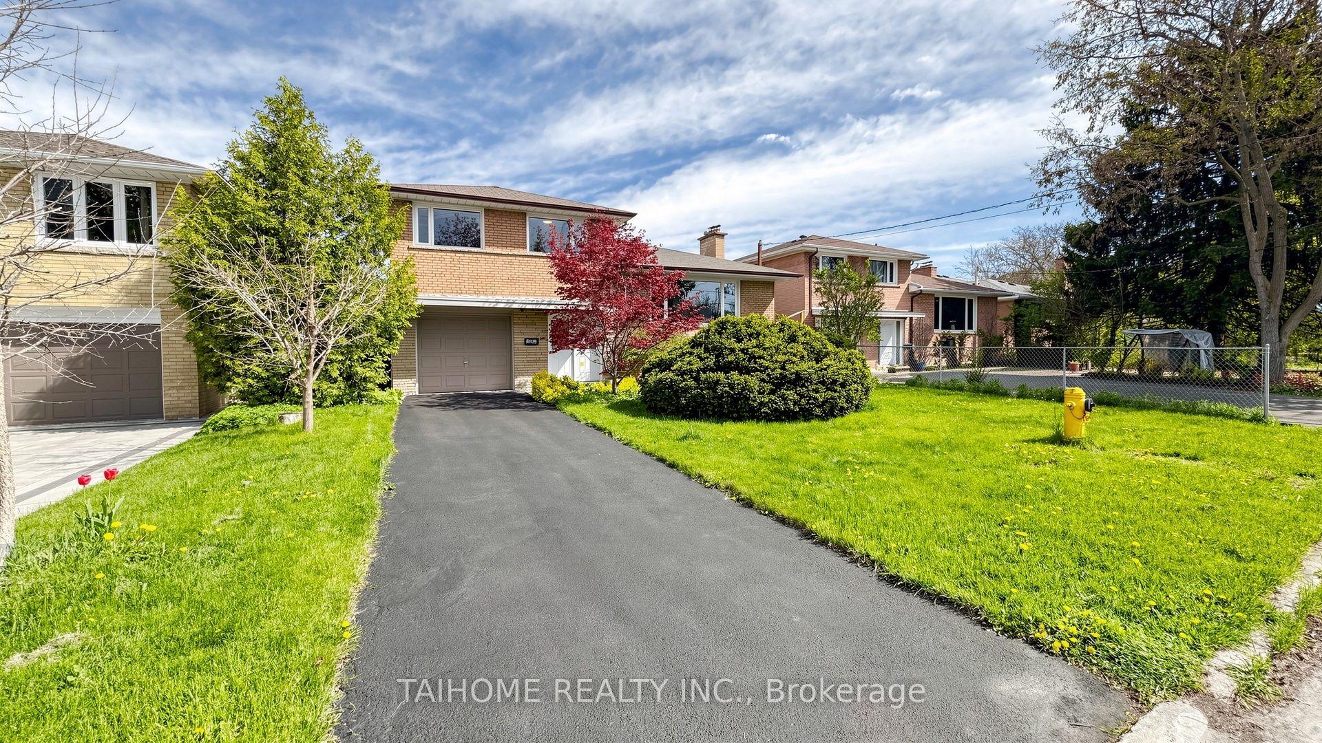 72 Bowerbank Drive — photo 1