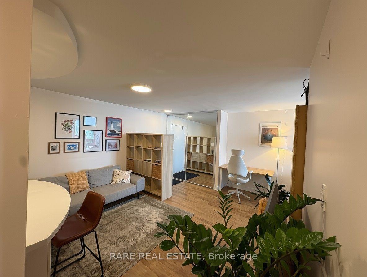 105 McCaul Street 704 #704, Toronto — Condo for lease, photo 1